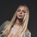 Profile Picture of 𝒥𝒶𝒸𝓆𝓊ℯ𝓁𝒾𝓃ℯ ℬö𝒽𝓂ℯ𝓇-ℋℴ𝒽𝓁 (@jacqueline_b.h) on Instagram