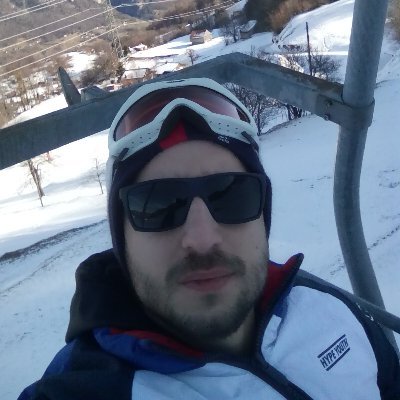 Profile Picture of Stefan Dobrevon Twitter