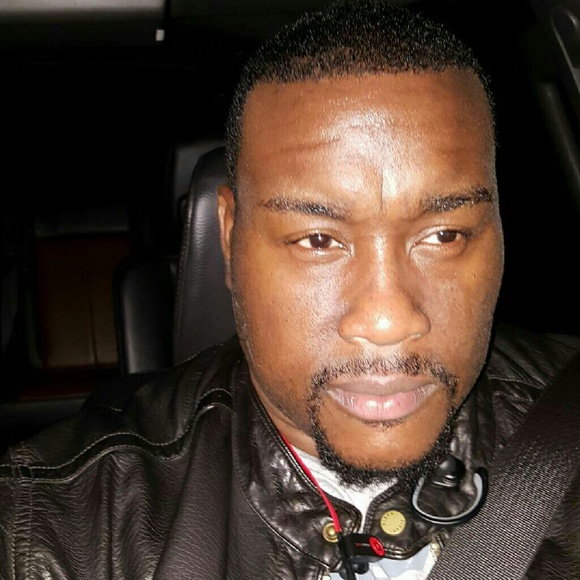 Profile Picture of Xavier Taylor (@xman76522) on Poshmark