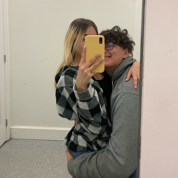 Michaela Syverson - Poshmark Profile Picture of Michaela Syverson (@mickysyverson) on Poshmark