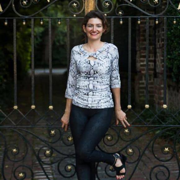 Profile Picture of Michele Fitzpatrick (@fitzm80) on Poshmark
