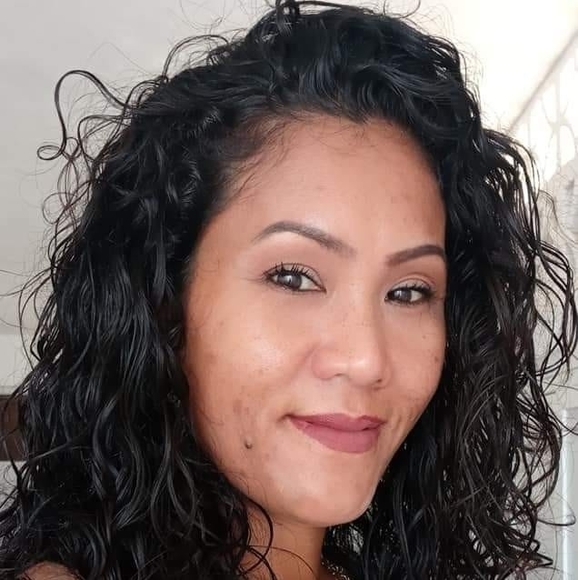 Profile Picture of Sophear Iv (@sopheariv) on Poshmark