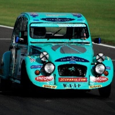 Profile Picture of Simon Crook (@LumacaRacing) on Twitter