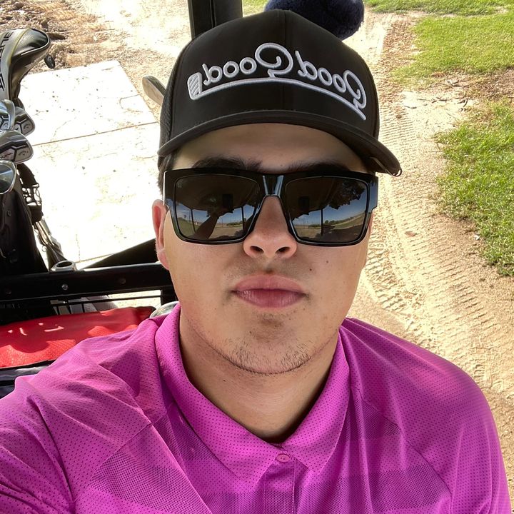 Profile Picture of Kenneth (@.htennek) on Tiktok