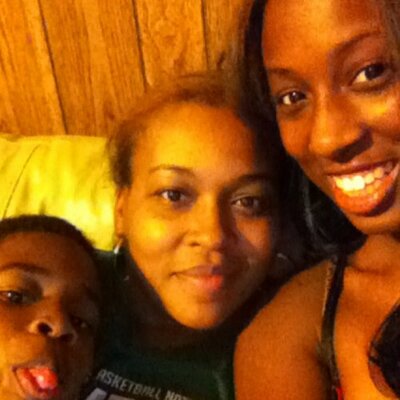 Profile Picture of Michelle Vaughn (@simplygoregous) on Twitter