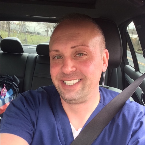 Profile Picture of Peter Sellito (@peterstat) on Poshmark