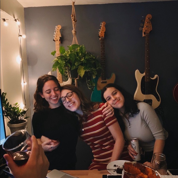 Profile Picture of Samm Fridell (@sammfridell) on Poshmark