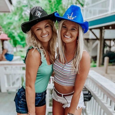 Profile Picture of Taylor Nicole Luckey (@taylor_luckey) on Twitter