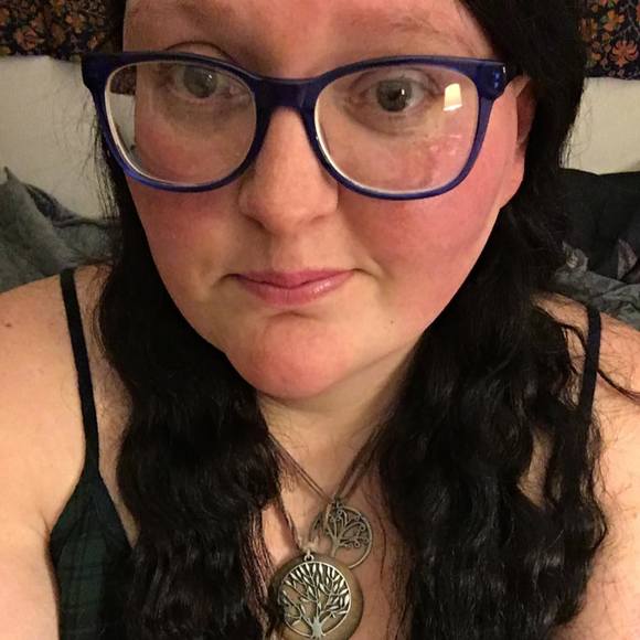 Profile Picture of Jodi Helm (@jaylynn84) on Poshmark