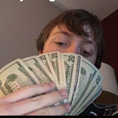 Profile Picture of James Bowles (@riggrnr1) on Twitter