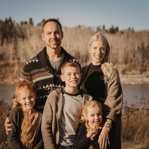 Profile Picture of Alana Degraaf (@alana_dewalle) on Poshmark