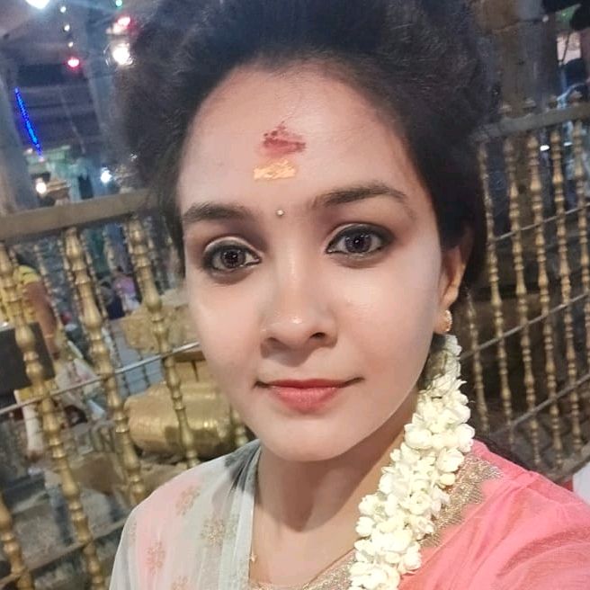 Profile Picture of pavithra (@pavisweety3132) on Tiktok