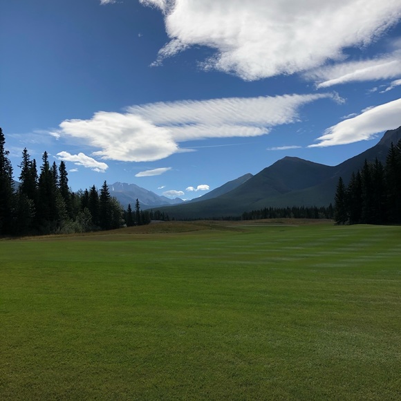 Profile Picture of Mark Macdonald (@markmacker) on Poshmark