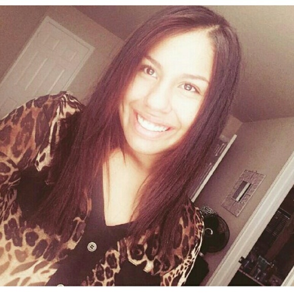 Profile Picture of Jackie Soto (@jackiesoto456) on Poshmark