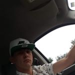 Profile Picture of sam helms (@momovemusic2020) on Instagram