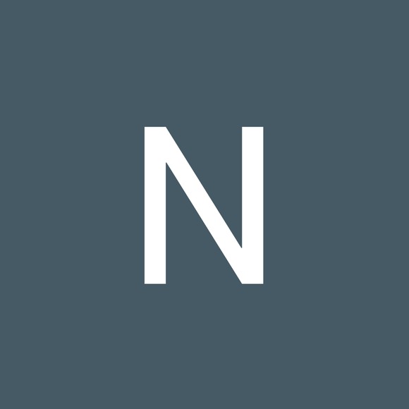 Profile Picture of Nicole Cavasos (@nicolecavasos) on Poshmark
