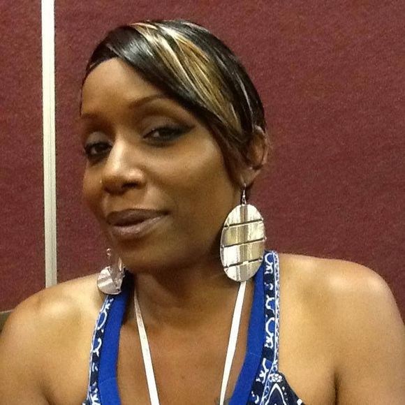 Profile Picture of Glenda Branch (@branch985) on Poshmark