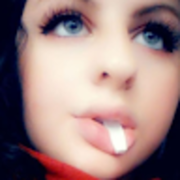 Profile Picture of Taylor Bright (@taylorbright562) on Poshmark