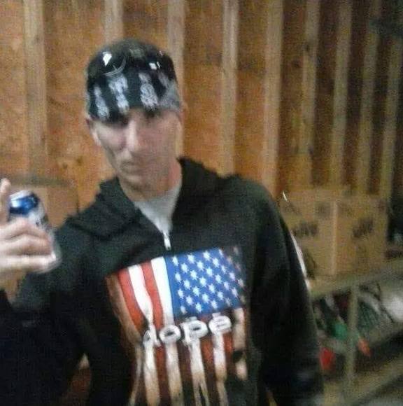 Profile Picture of Tomo Tomo (@tomo_tomo) on Poshmark