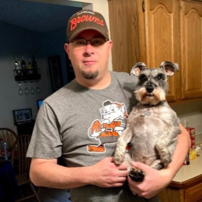 Profile Picture of Sean McLaughlin (@SeanMcL216) on Twitter