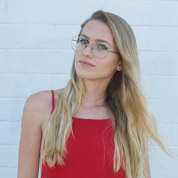 Profile Picture of Emily Halsch (@emilyrachell) on Poshmark
