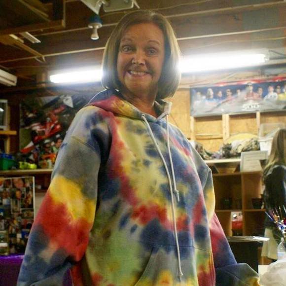 Profile Picture of Carol Jeffries (@ccj1946) on Poshmark