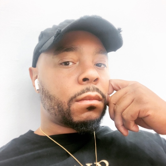 Profile Picture of Pierre Plude (@pludep86) on Poshmark