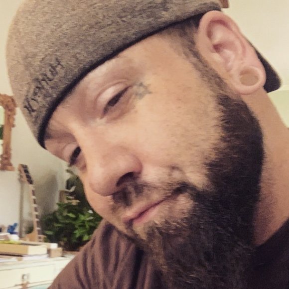 Profile Picture of Johnny Boudreau (@johnboudreau050) on Poshmark