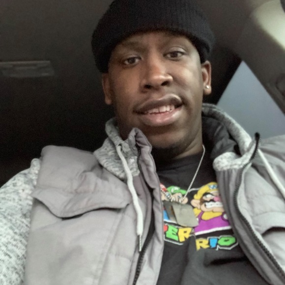 Profile Picture of Harold Murphy (@haroldmurphy910) on Poshmark