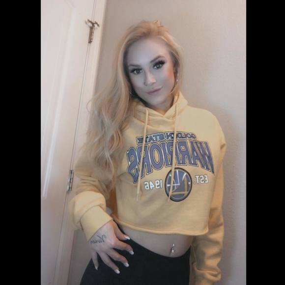 Profile Picture of Camille Pearson (@ccamillemarie) on Poshmark