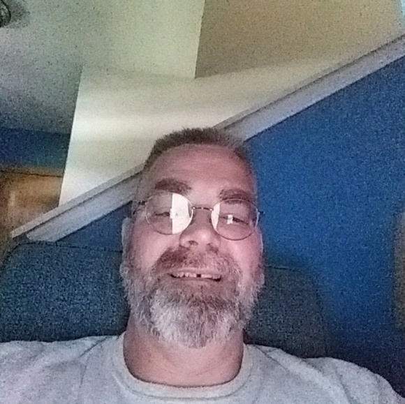 Profile Picture of David Marvin (@davidmarvin) on Poshmark