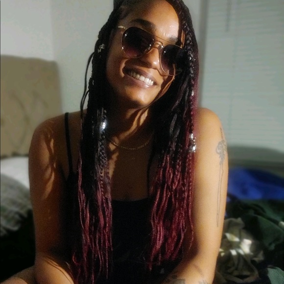 Profile Picture of Kourtni Jamerson (@kourtnijamerson) on Poshmark