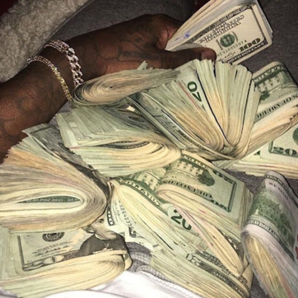 Profile Picture of Jada Jacobs (@jadajacobs382) on Poshmark