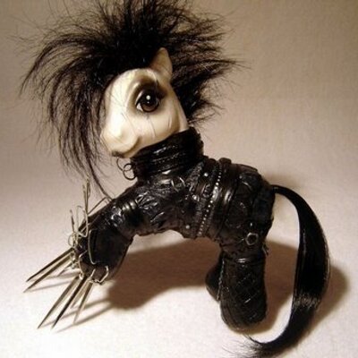 Profile Picture of Lisa Moriarty (@Lisa_Moriarty) on Twitter