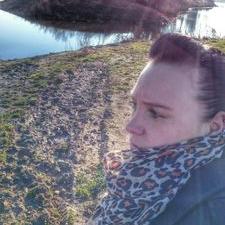Profile Picture of Denise Claus (@DClaus1987) on Twitter