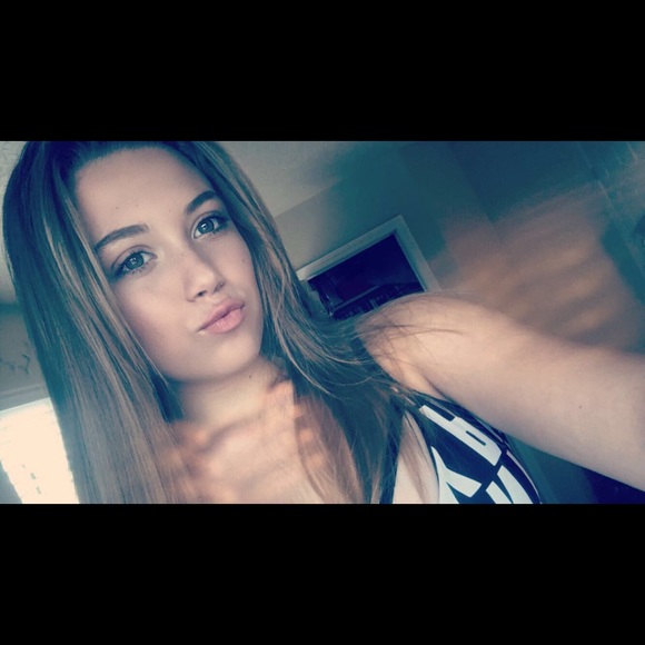 Profile Picture of Tori Bright (@tori0728) on Poshmark