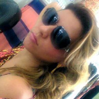 Profile Picture of Simone Lino Castro (@simonecastro007) on Twitter