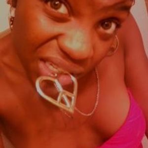 Profile Picture of Nadia Nelson (@cheeks120592) on Myspace