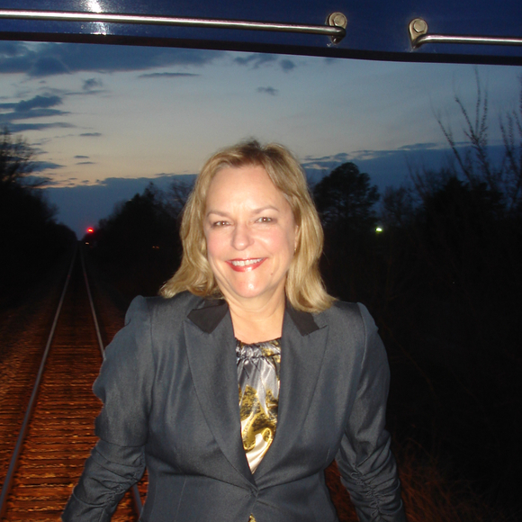 Profile Picture of Lyle Thormann (@lylethormann) on Poshmark