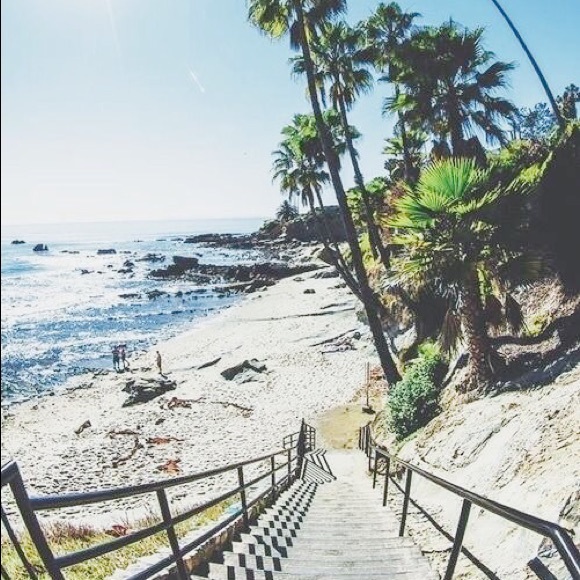 Profile Picture of Rebecca Giron (@becca_giron) on Poshmark