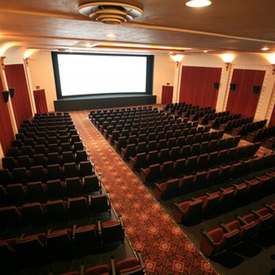 Profile Picture of Roseway Theater (@RosewayTheater) on Twitter