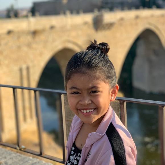 Profile Picture of Jillianne Ulpindo (@joelulpindo6) on Poshmark