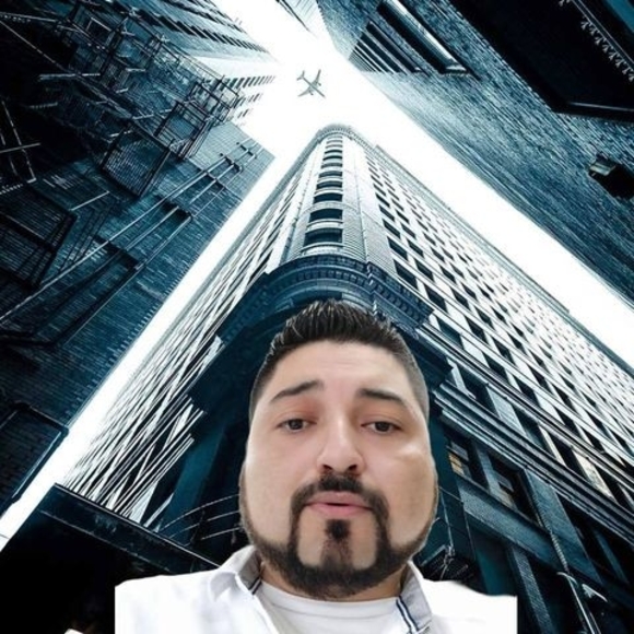 Profile Picture of Luis Puga (@luispuga526) on Poshmark