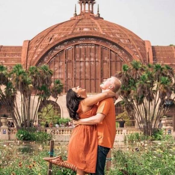 Profile Picture of Chad Freeman (@penbook) on Poshmark