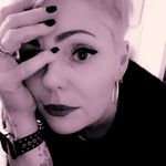 Profile Picture of Carrie Foster (@cutsandcolorsbycarrie) on Instagram