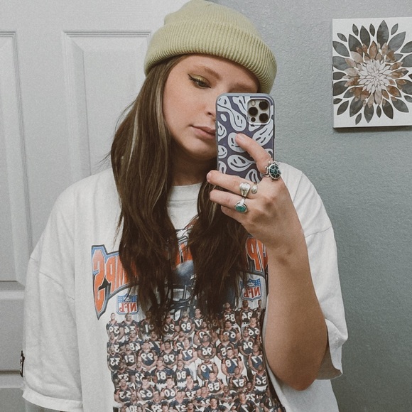 Profile Picture of Jordyn Bokenkamp (@thedesertviolet) on Poshmark