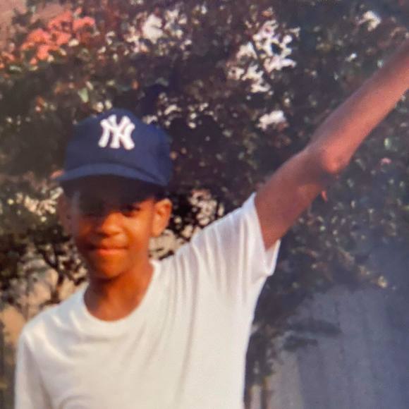 Profile Picture of Gary Gamble (@garyjgamble) on Poshmark