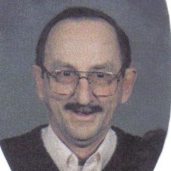 Profile Picture of William Kern (@billville38) on Poshmark