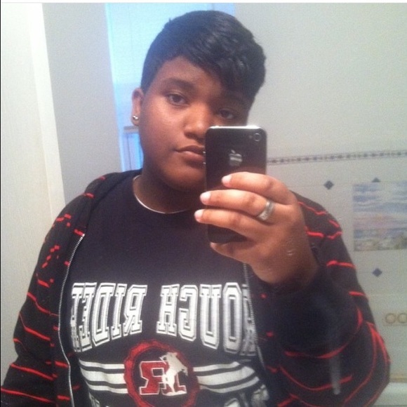 Mikenzi Daniels-smith - Poshmark Profile Picture of Mikenzi Daniels-smith (@macd1231) on Poshmark