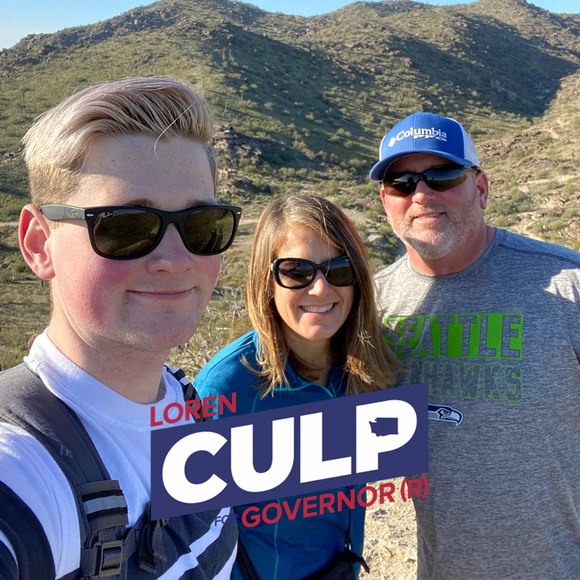 Profile Picture of Nathan Bronson (@nathanbronson) on Poshmark